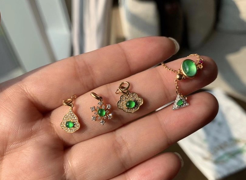 翡翠雕刻初级翡翠“小绿货”独占鳌头，究竟有什么样的魅力？让翠友格外的喜欢  第6张