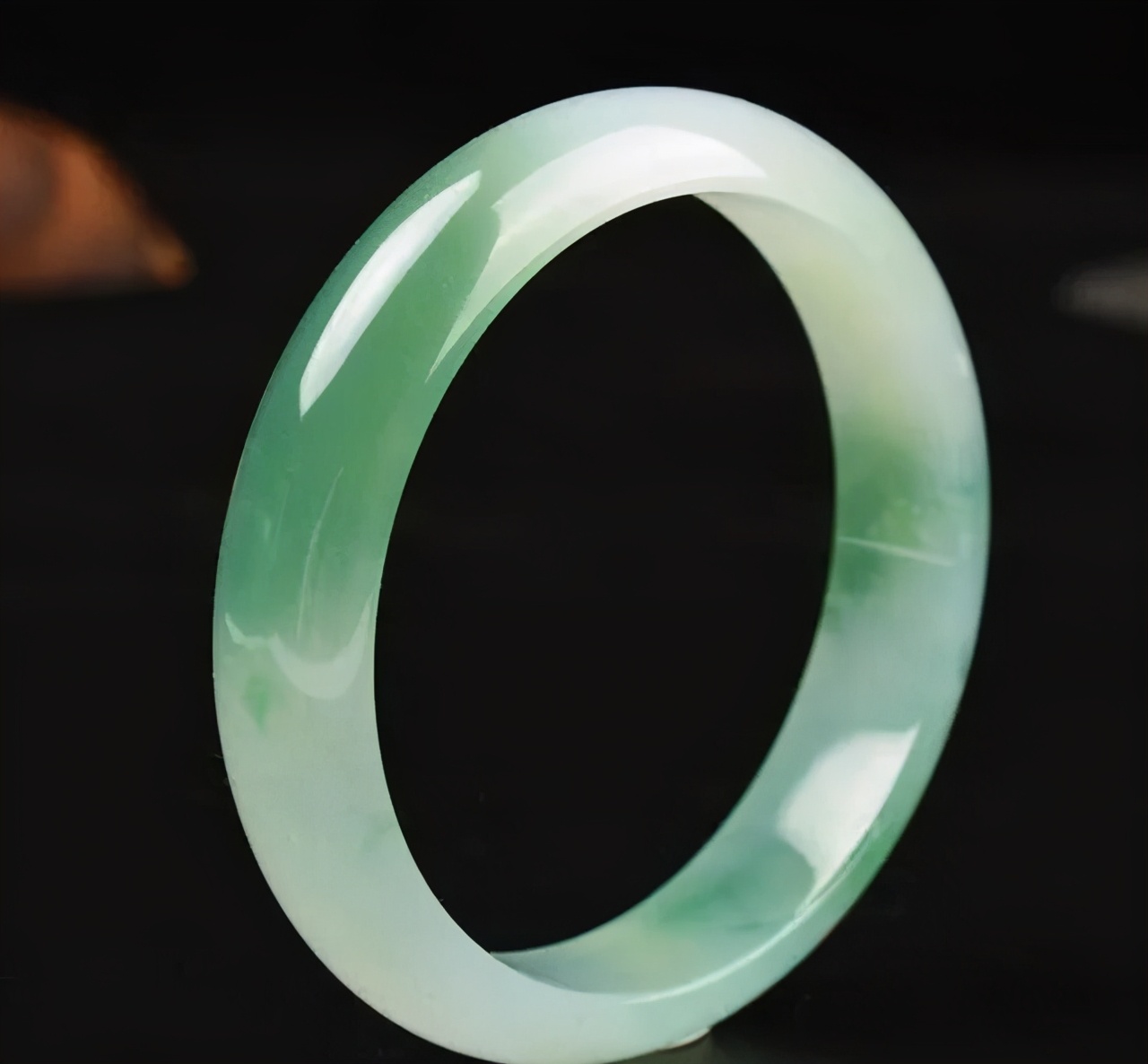 终于搞清楚，1千块和1万块的翡翠差别在哪？  第5张