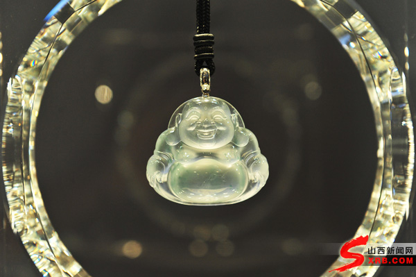 价值近百亿翡翠精品亮相太原（多图）  第8张