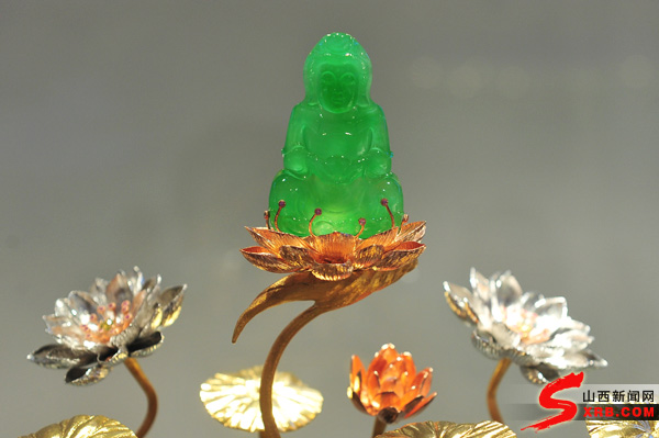 价值近百亿翡翠精品亮相太原（多图）  第4张