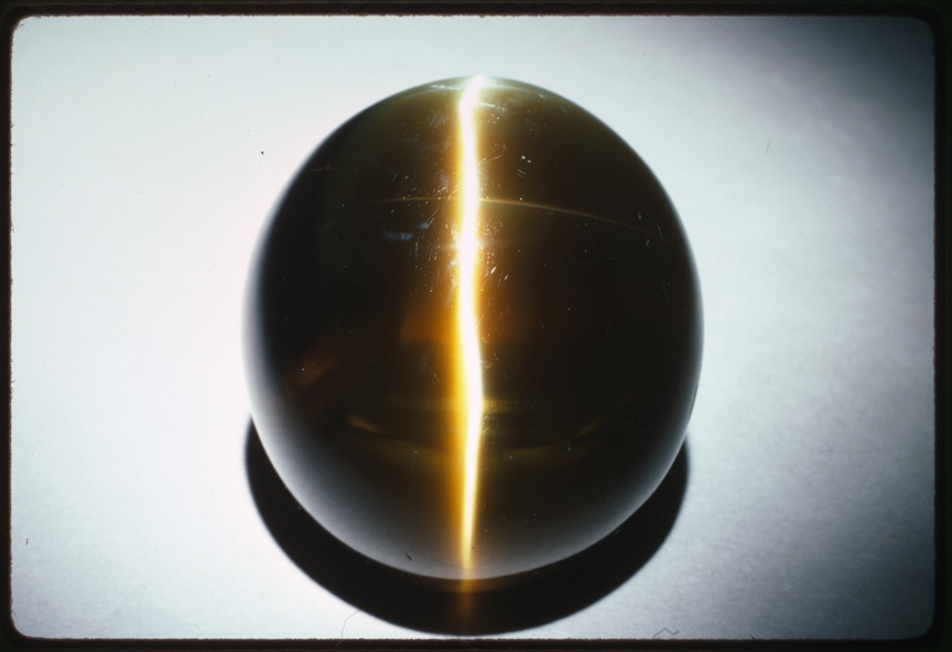 阳美翡翠交易网天价的灵性之石—金绿猫眼  第8张