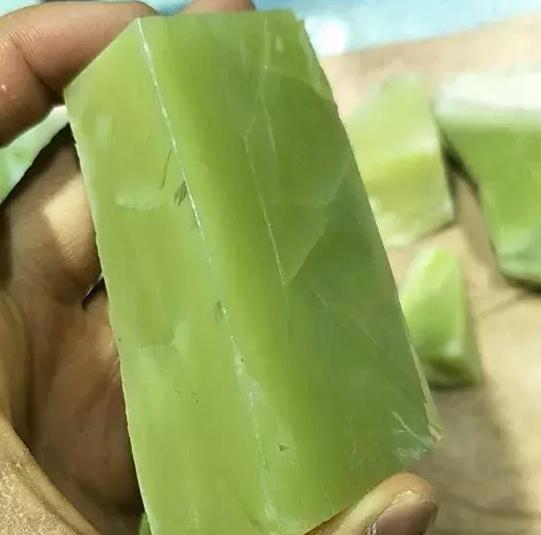 史上最贵的黄玉你见过吗？  第22张