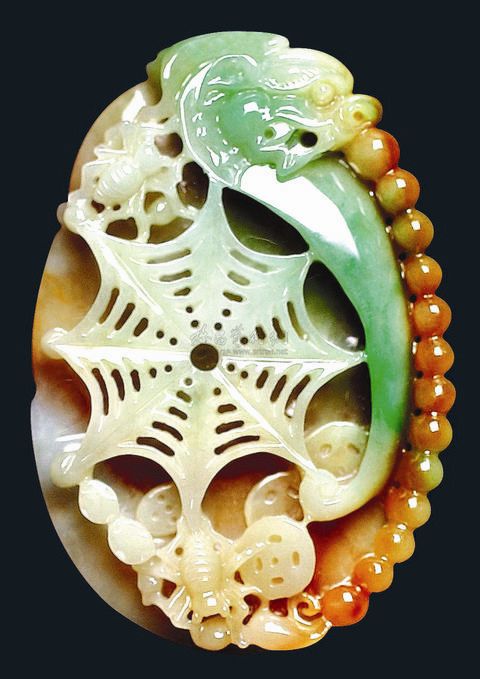 三彩翡翠 演绎别样玉石风情  第2张