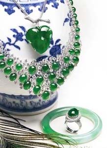 玉珠批发顶级的翡翠配饰绝尘之美  第1张