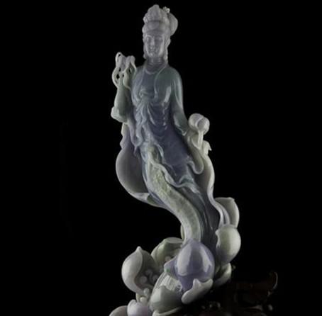 翡翠莲花的雕刻寓意  第29张