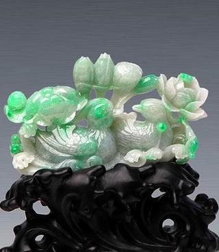 翡翠莲花的雕刻寓意  第15张