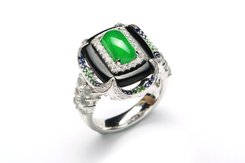 翡翠如意挂件图七彩云南孔雀系列珠宝新品赏鉴  第11张