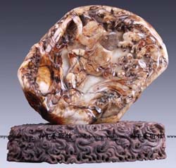 大日如来翡翠吊坠神玉艺术馆翡翠展品欣赏（一）  第3张