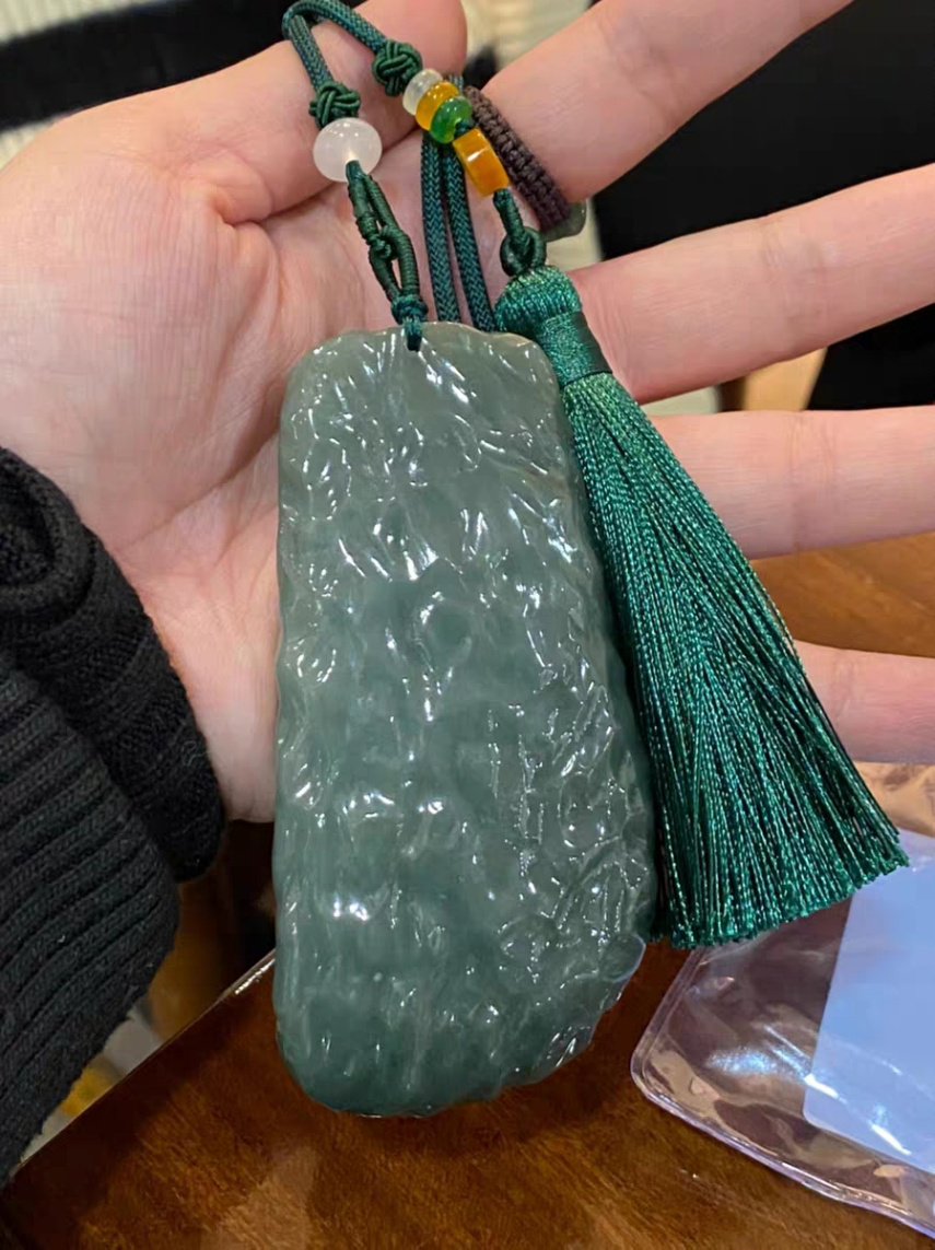 批发翡翠挂件花开见佛，锦灰堆，聊聊比较冷门的翡翠艺术题材  第6张