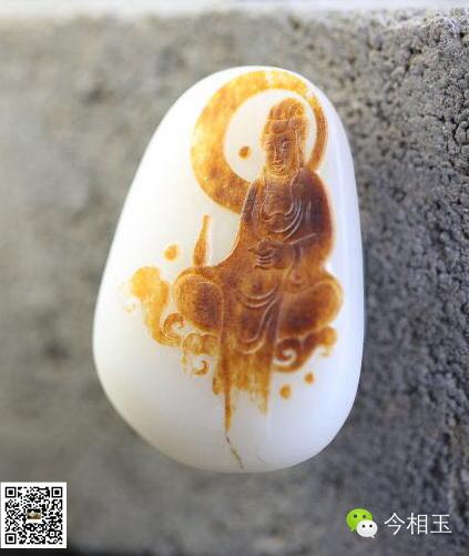 翡翠手镯形状珍惜每一块籽玉 让玉雕作品尽善尽美