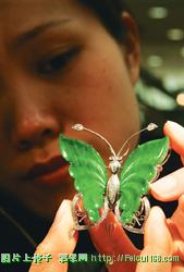 怎样采集翡翠原石翡翠玉雕：脆皮烤鸭(图)  第5张