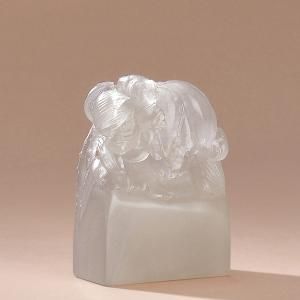 晴水翡翠吊坠价格福建寿山石拍卖成交稳健  第2张