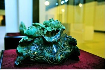 赵泰来世界华人艺术品珍藏馆进驻国粹苑  第2张
