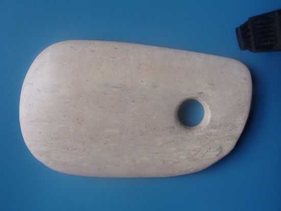 深圳翡翠a货略谈玉石斧的用途与鉴定(图)  第1张