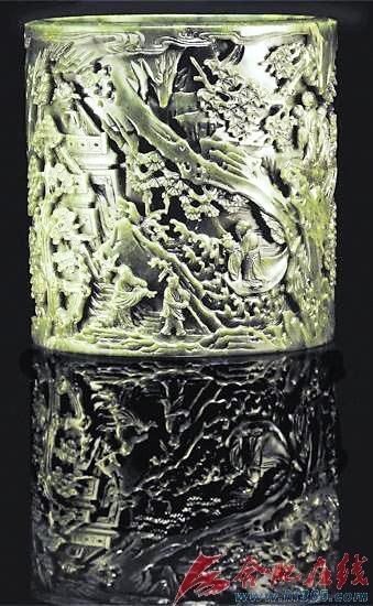 宫廷精品玉器拍卖场上风头足(图)  第2张