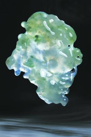 翡翠白色玉石与当代艺术的跨界实验  第2张