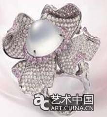 翡翠原石明料天然首座研究及展示翡翠艺术的富御艺术中心成立  第3张