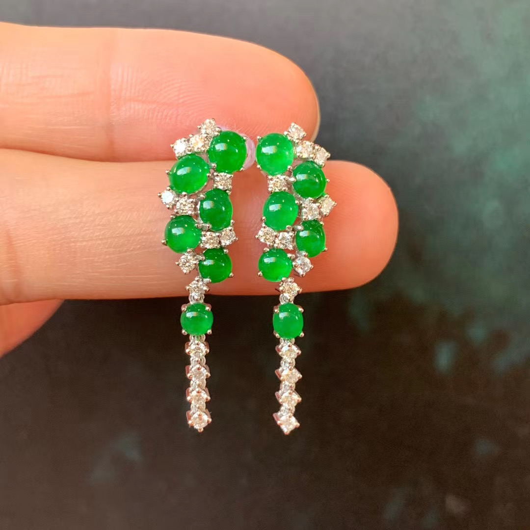 翡翠雕刻初级翡翠“小绿货”独占鳌头，究竟有什么样的魅力？让翠友格外的喜欢  第8张