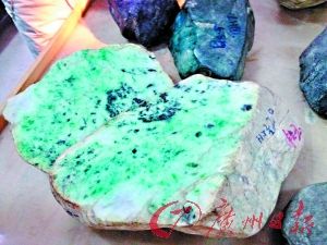 缅甸翡翠公盘量少价高：被疑饥饿营销  第2张