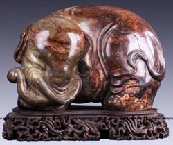 大日如来翡翠吊坠神玉艺术馆翡翠展品欣赏（一）  第4张