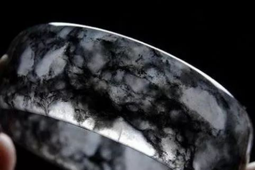 这种翡翠又脏又丑，居然卖到15000000  第6张