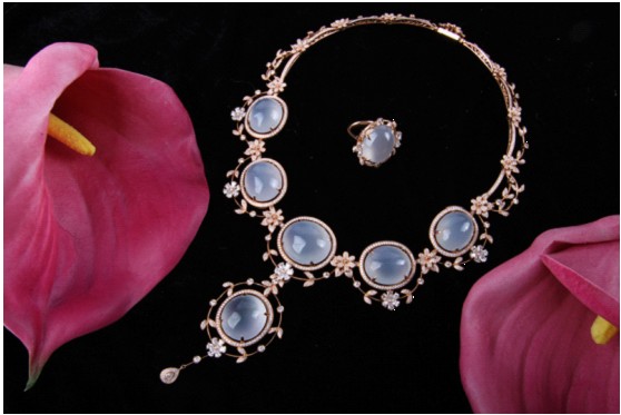 菜百首饰2013翡翠月活动启动  第3张