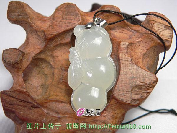 一丝清凉 冰种翡翠饰品欣赏一(图)  第7张