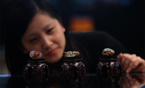 奇石中国虎担任楼兰漠玉形象大使  第2张