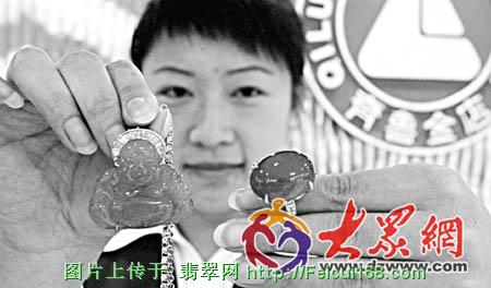 a货翡翠绿手链珍稀翡翠身价千万（图）