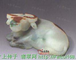 北京 翡翠原石切开清　云玉卧牛(图)