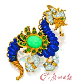翡翠挂件的价位艺术品拍卖会上市价三折淘珠宝  第3张