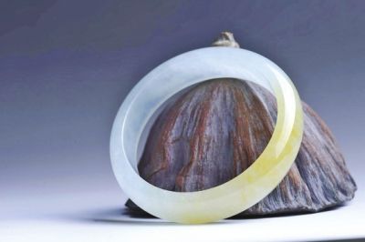 专场拍卖掀起投资收藏热  第3张