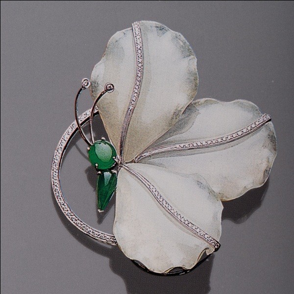 翡翠黑豆种张煦?经典珠宝系列 翡翠胸针成毕生主打曲  第3张