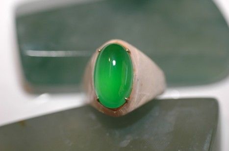 《翡翠收藏入门百科》之玉石之王  第11张