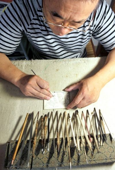 怎么挑选冰种翡翠寻找扬州八刻传人  第2张