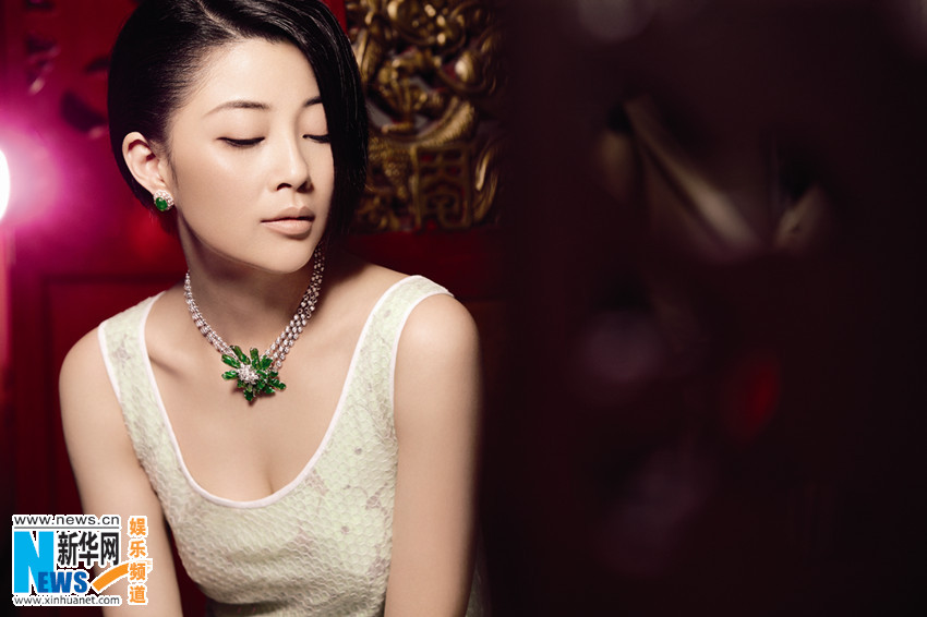 殷桃珠宝翡翠大片曝光 气质出众尽显高贵华美  第4张