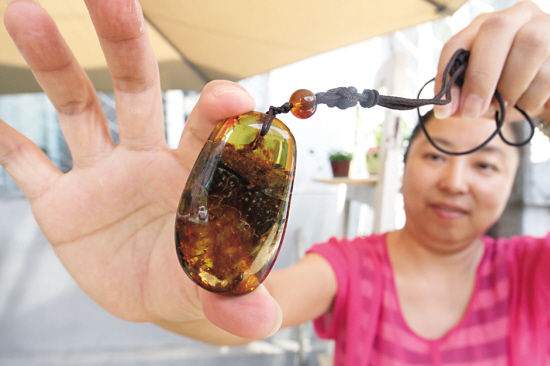 藏友：我磨的不是琥珀而是人生  第2张