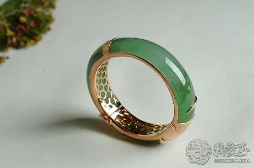 30万翡翠手镯图片教你如何修复翡翠手镯