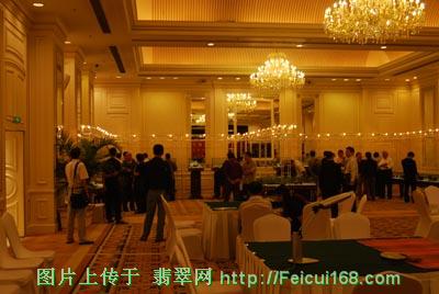 哪里有收购翡翠原石的“冰壶秋月”拍卖会预展现场【组图】  第4张