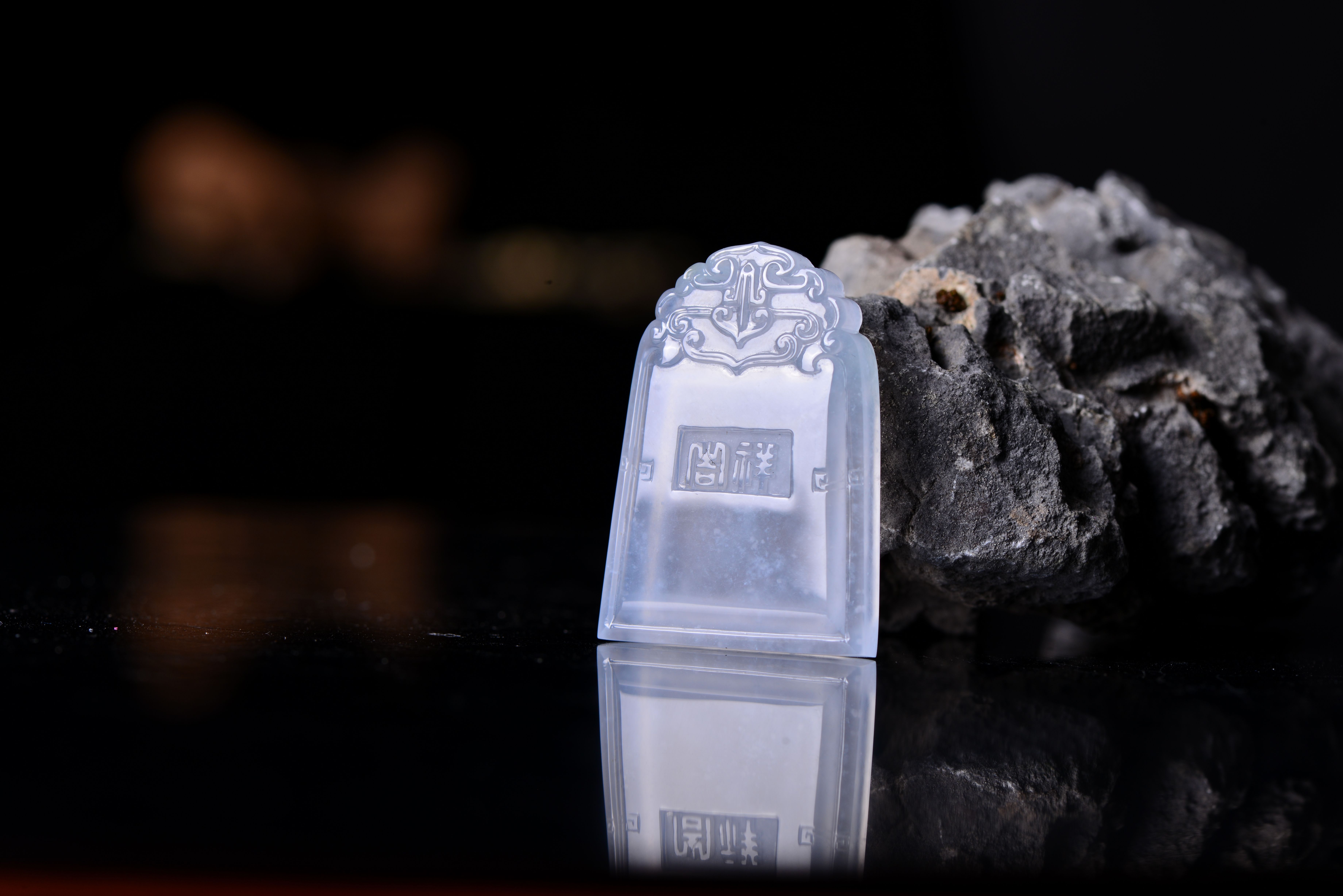 为什么翡翠可以这么五彩缤纷，它的颜色都是怎么来的？  第10张