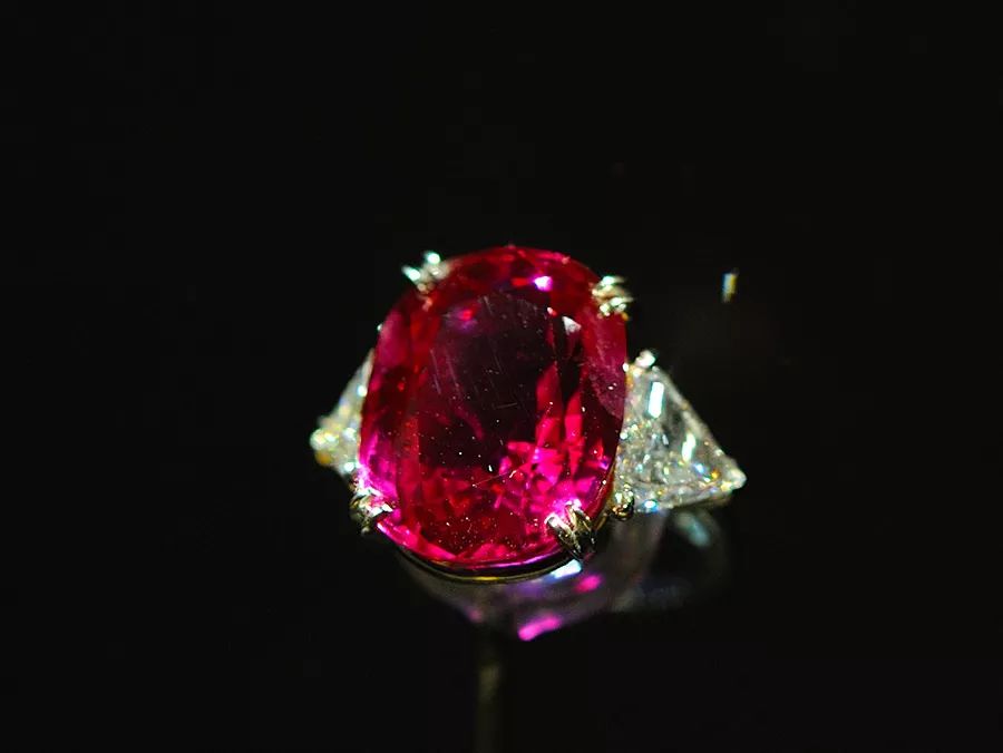 翡翠有哪些品种那些惊艳了世人的知名红宝石  第3张