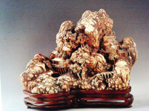 鉴别翡翠的真假小窍门清汪洙雕白寿山石山子赏析