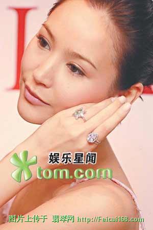 Amanda与男友拍拖共买内衣 称他什么都看过[组图]  第2张