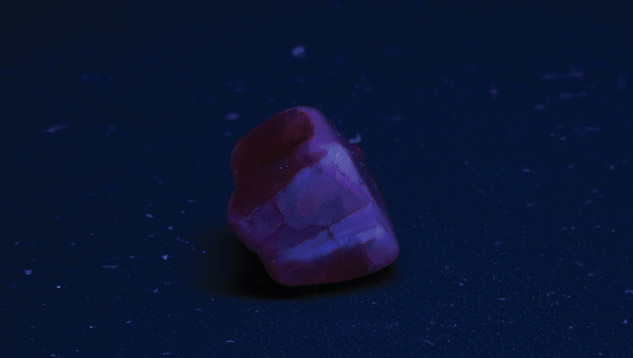 采购注意了，红宝石原石也拼合？  第3张