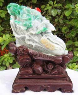 高贵优雅 翡翠摆件：巧夺天工 玉雕技艺下的玉器精品  第2张