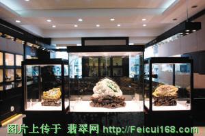 最有名的翡翠戒指纽约苏富比将奏响中国当代艺术乐章（图）  第2张