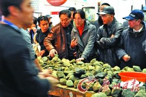 玉石行业也差钱 高息贷款成行业潜在风险  第2张