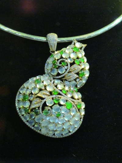 巧夺天工雕琢成绝伦的璞玉艺术珍品  第3张