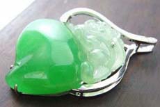 木那翡翠原石皮壳特点夏季婚饰翡翠领衔清凉风  第5张