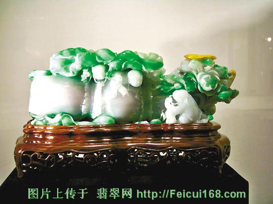 手捧金珠翡翠观音图片百尊佳作 巧夺天工的翡翠（组图）  第2张